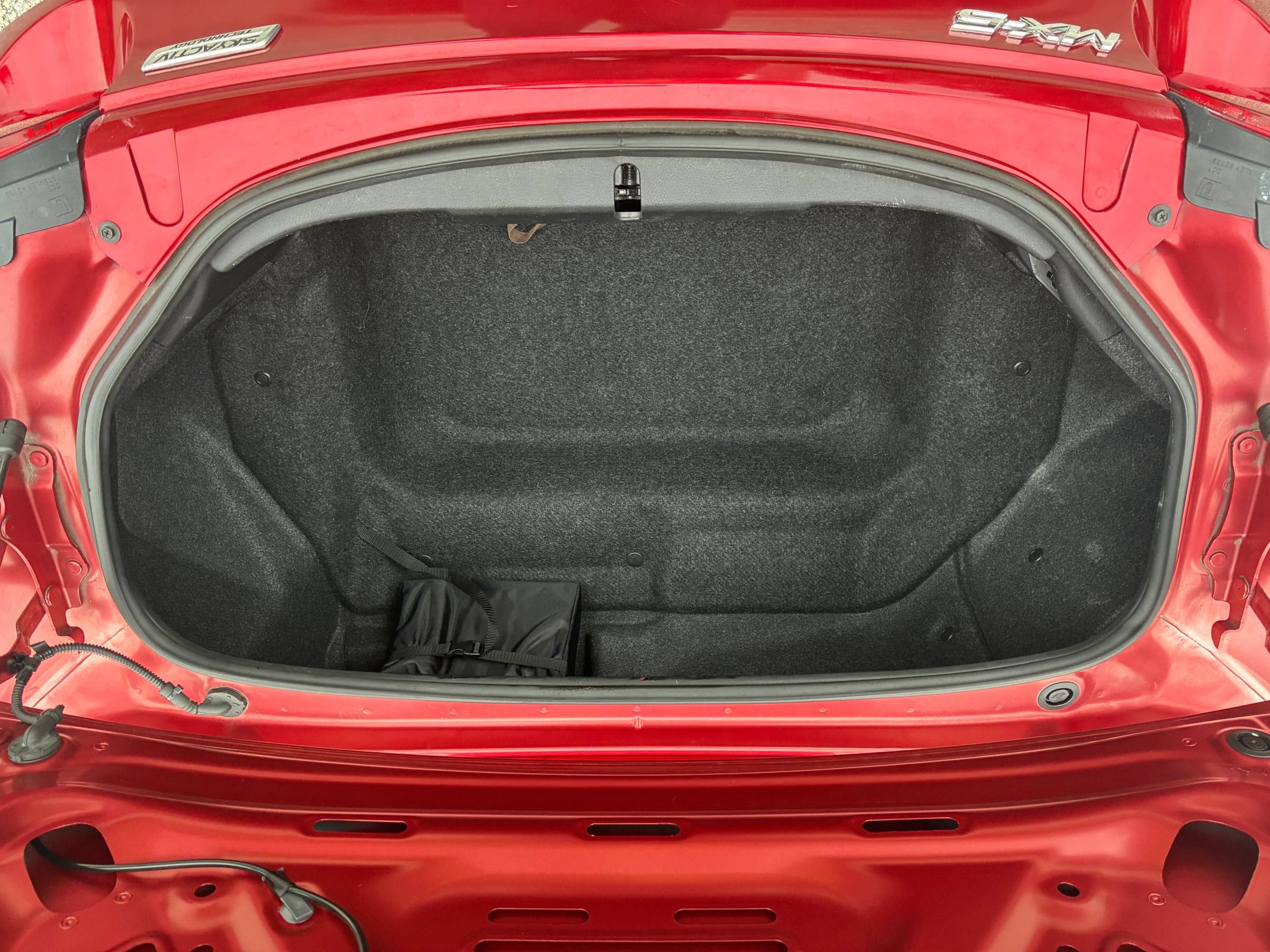 Used 2016 MAZDA MX-5 Miata Grand Touring RWD image 23