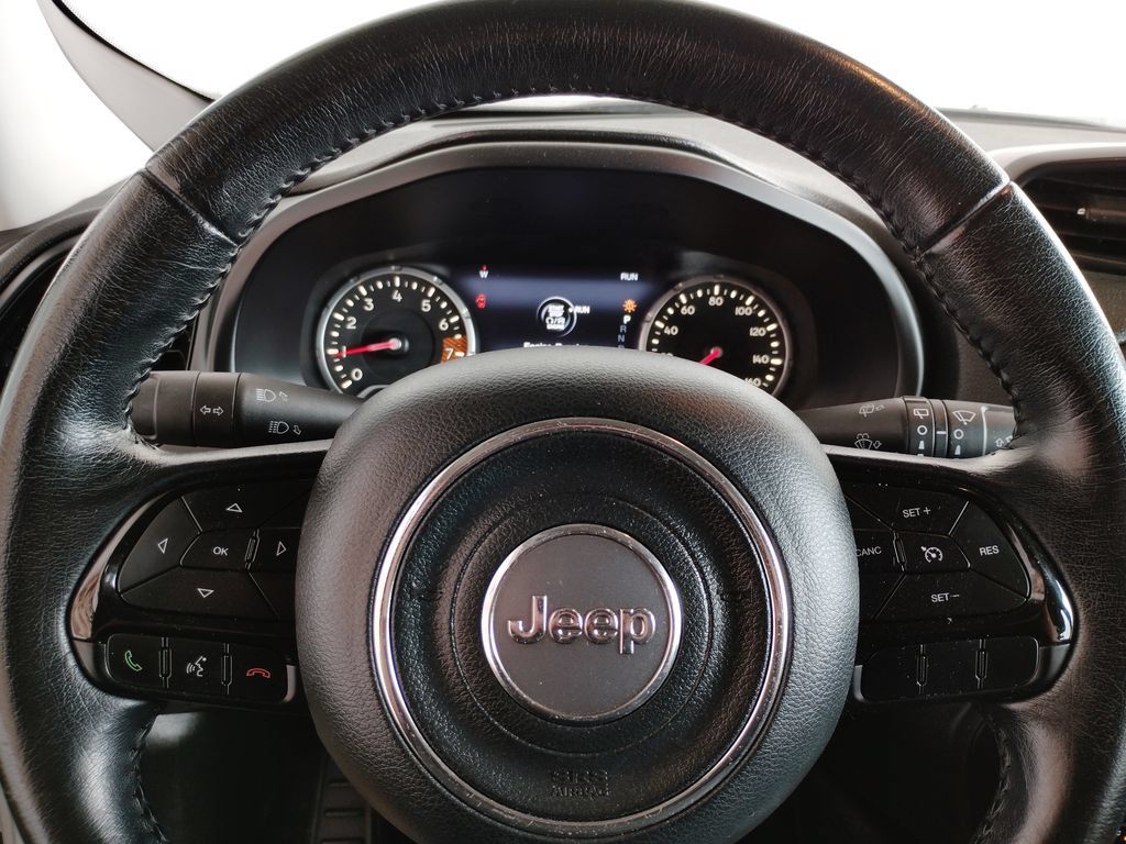 Used 2020 Jeep Renegade Altitude w/ UConnect 8.4 Nav Group FWD image 25