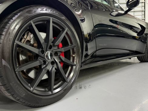 Used 2019 Aston Martin V8 Vantage Coupe RWD image 9
