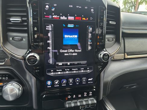 Used 2019 RAM 1500 Limited w/ Advanced Safety Group AWD/4WD image 17