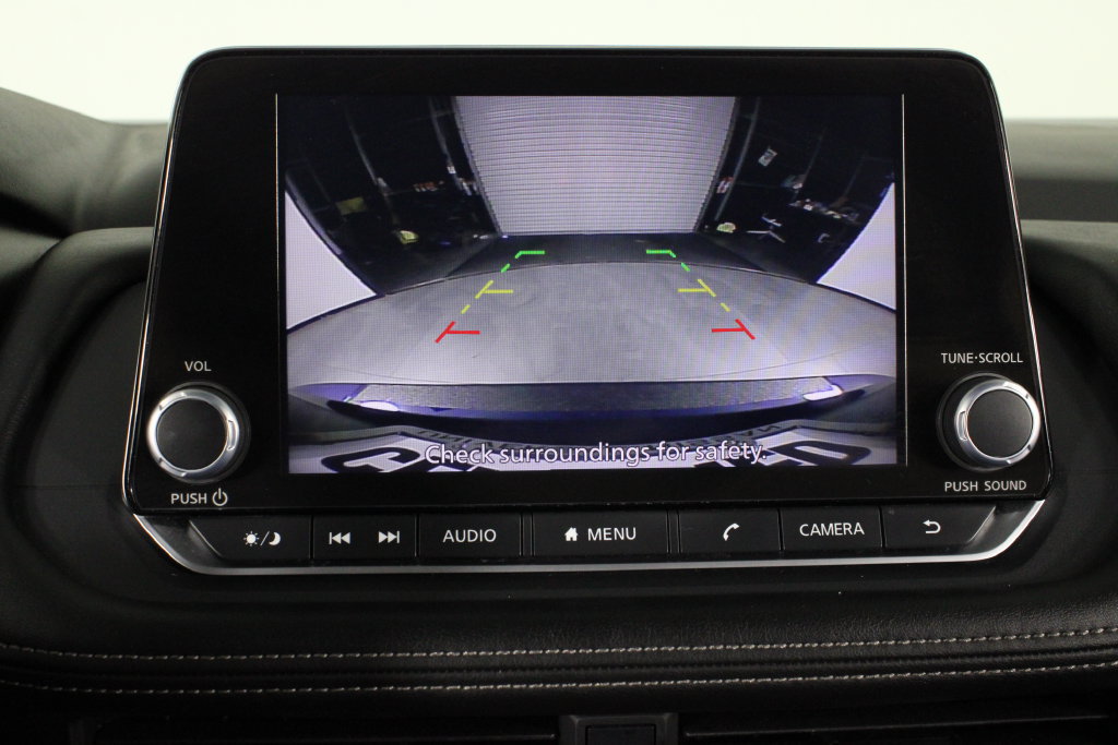 Certified 2025 Nissan Rogue SV FWD image 24