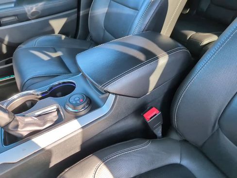 Used 2015 Ford Explorer Sport w/ Equipment Group 401A image 21