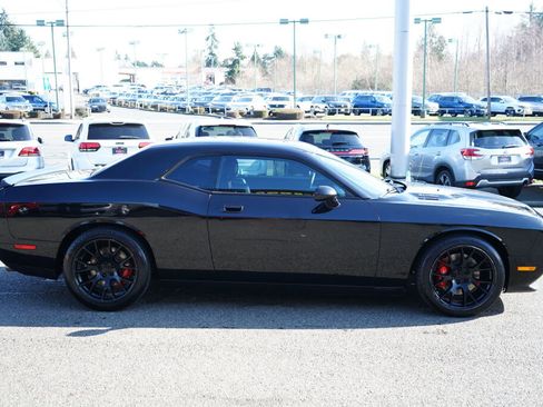 Used 2009 Dodge Challenger SRT8 w/ SRT Option Group II image 6
