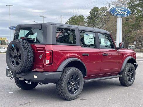 New 2025 Ford Bronco 4-Door image 15