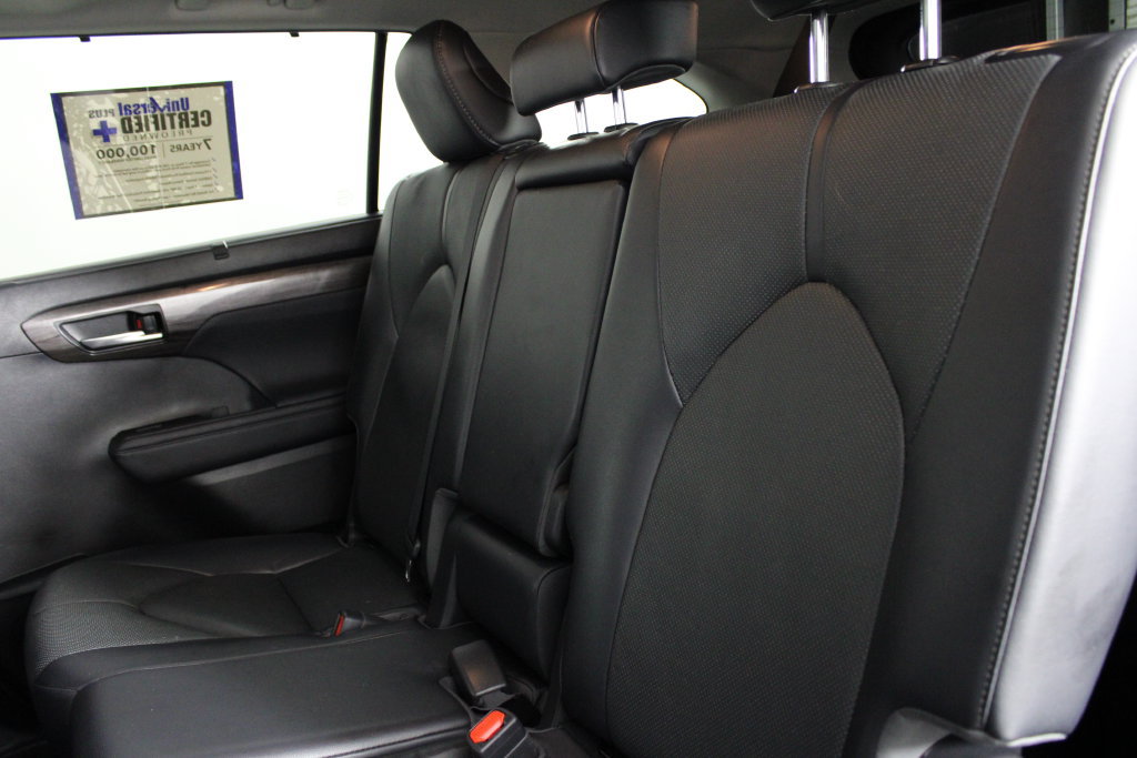 Used 2023 Toyota Highlander Limited AWD/4WD image 18