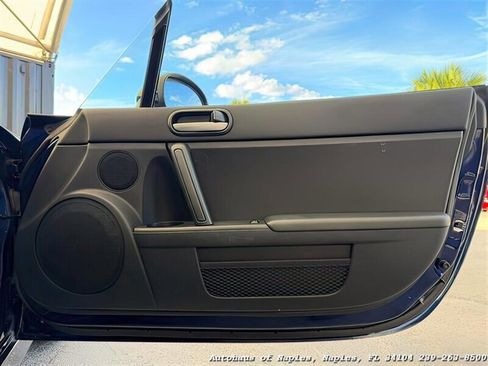 Used 2009 MAZDA MX-5 Miata Sport image 32