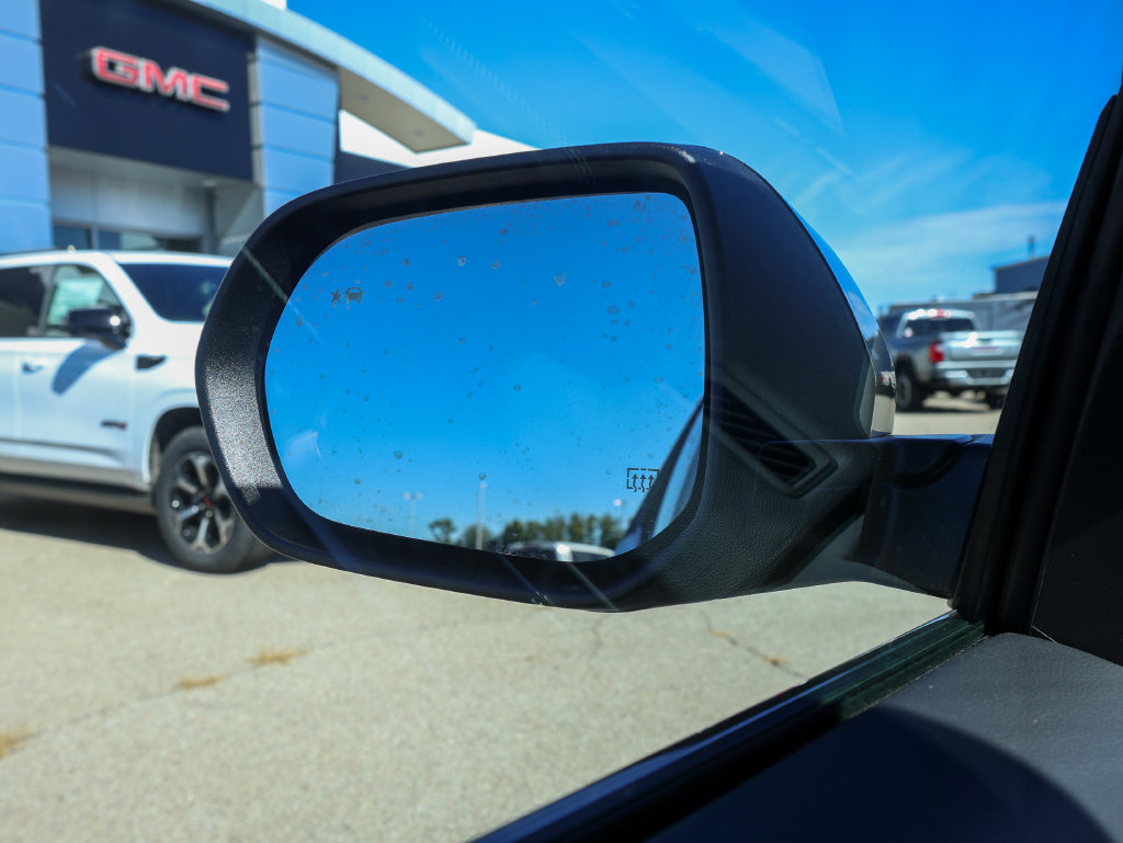 New 2027 GMC Terrain Denali w/ LPO, Black Badging Package AWD/4WD image 29