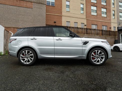 Used 2019 Land Rover Range Rover Sport HSE Dynamic AWD/4WD image 2