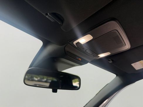 Certified 2025 Honda HR-V Sport image 21