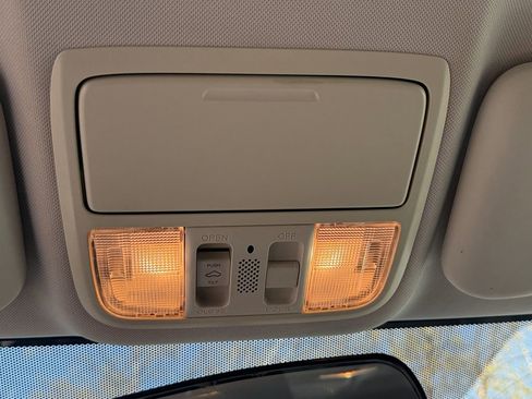 Used 2012 Honda CR-V EX image 24