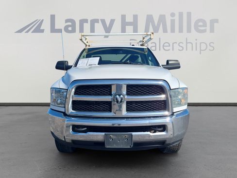 Used 2018 RAM 2500 Tradesman w/ Chrome Appearance Group image 8