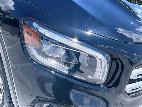 Used 2021 Mercedes-Benz GLB 250 image 27
