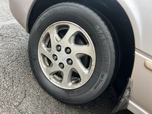 Used 1998 Toyota Camry CE image 24