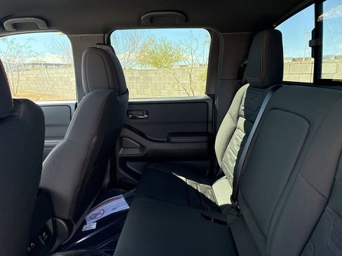 Used 2025 Nissan Frontier Pro-X w/ Pro Convenience Package image 13