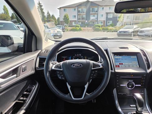 Used 2016 Ford Edge Sport w/ Technology Package AWD/4WD image 13