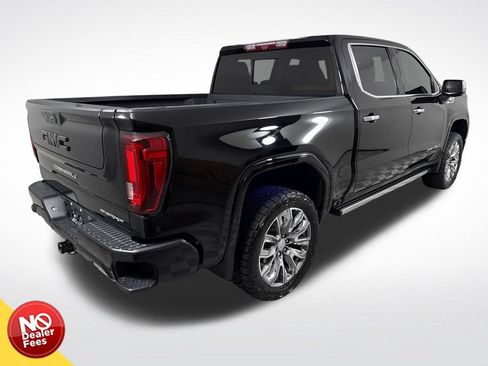 Used 2023 GMC Sierra 1500 Denali AWD/4WD image 3