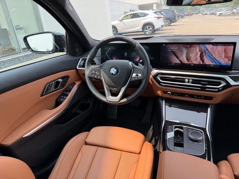 Used 2023 BMW 330i xDrive Sedan w/ Premium Package AWD/4WD image 18
