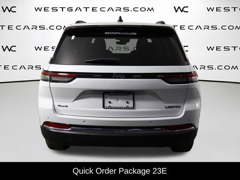 Used 2023 Jeep Grand Cherokee Limited w/ Luxury Tech Group II AWD/4WD image 4