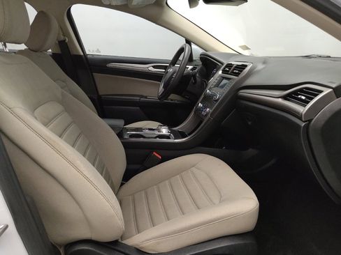 Used 2020 Ford Fusion S image 21