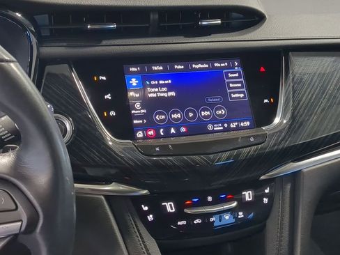 Used 2024 Cadillac XT6 Premium Luxury w/ Technology Package AWD/4WD image 28