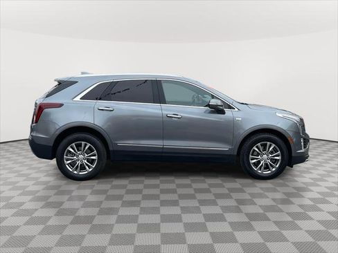 Certified 2022 Cadillac XT5 Premium Luxury w/ Technology Package image 4