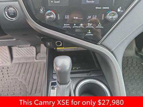Used 2020 Toyota Camry XSE image 30