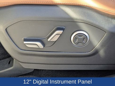 Used 2025 Hyundai Santa Fe Limited image 16