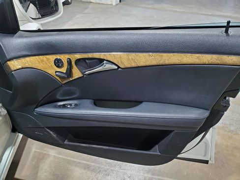 Used 2008 Mercedes-Benz E 350 Sedan image 18