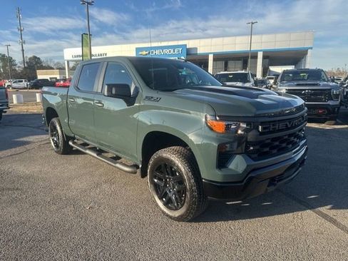 New 2026 Chevrolet Silverado 1500 Custom Trail Boss w/ Turbomax Blackout Package image 1