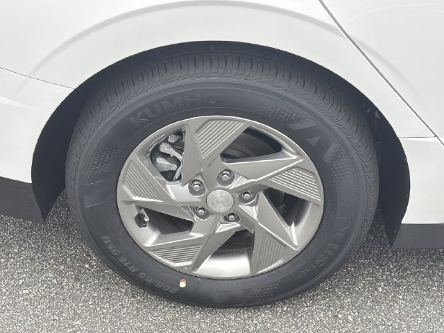 New 2026 Hyundai Sonata SE FWD image 19