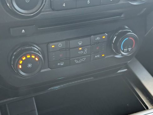 Used 2018 Ford F150 XLT w/ Equipment Group 302A Luxury AWD/4WD image 23
