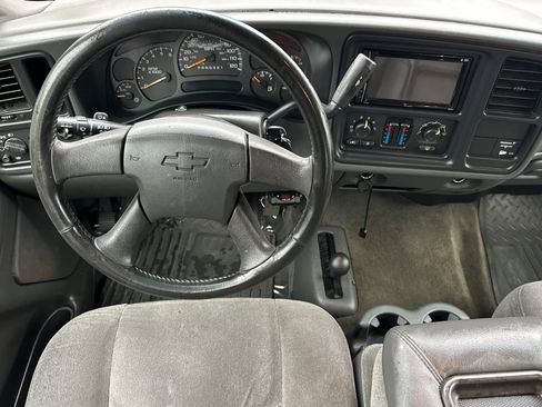 Used 2006 Chevrolet Silverado 2500 LT w/ Skid Plate Package image 14