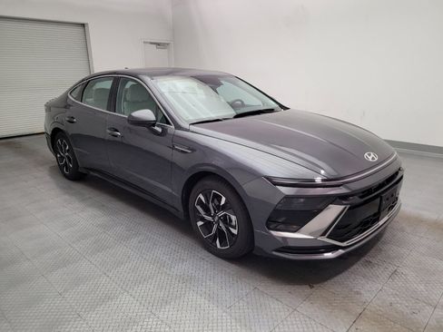 Used 2025 Hyundai Sonata SEL FWD image 13