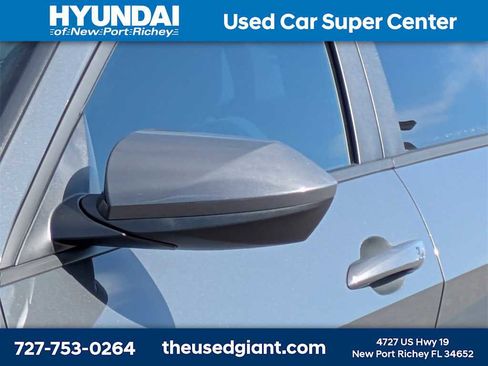 Used 2023 Hyundai Elantra SEL image 11