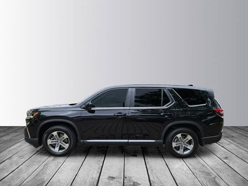 Used 2025 Honda Pilot EX-L image 2