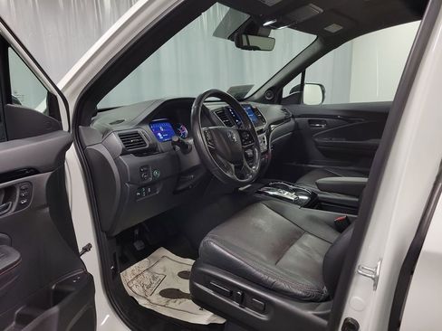 Used 2021 Honda Pilot Black Edition image 12