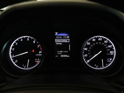 Used 2024 Toyota Camry SE image 23