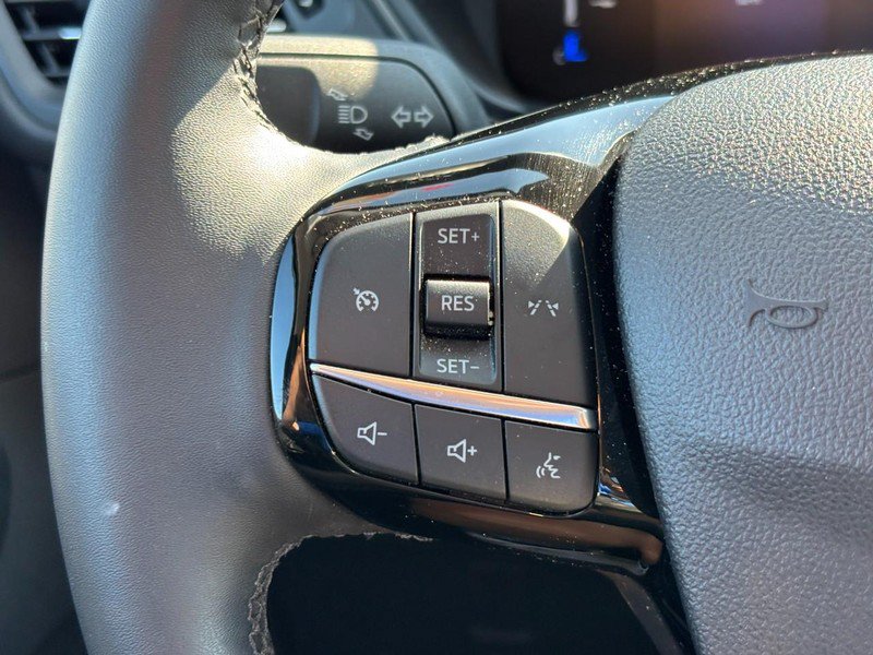 Used 2025 Ford Escape Active w/ Cold Weather Package FWD image 19
