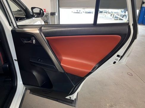 Used 2015 Toyota RAV4 Limited image 15