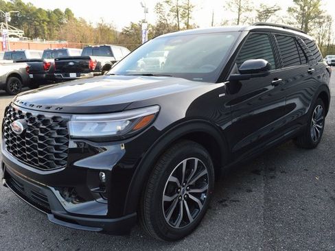 New 2026 Ford Explorer ST-Line image 7