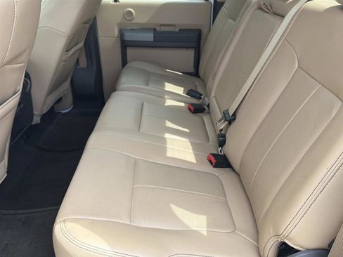 Used 2016 Ford F250 Lariat w/ Lariat Ultimate Package AWD/4WD image 16