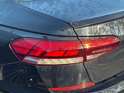 Used 2020 Volkswagen Passat 2.0T SE w/ Sunroof Package image 9