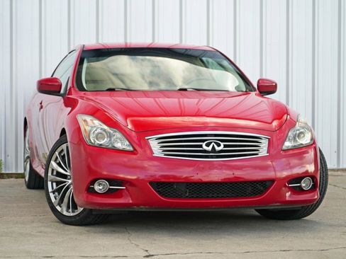 Used 2011 INFINITI G37 Journey w/ Premium Pkg image 2