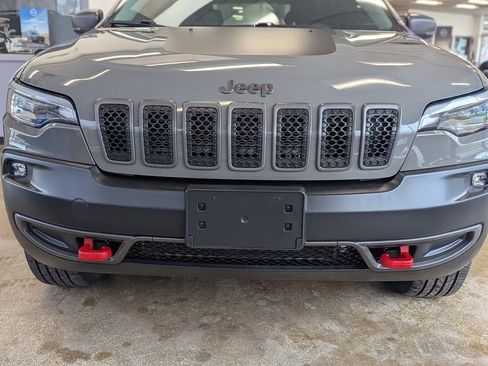 Used 2019 Jeep Cherokee Trailhawk w/ Comfort/Convenience Group image 5