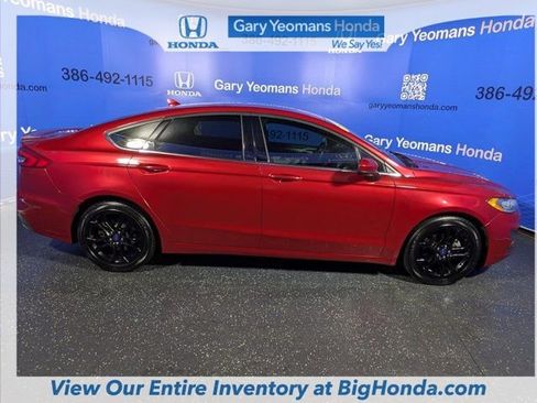 Used 2020 Ford Fusion SE w/ Equipment Group 151A image 5