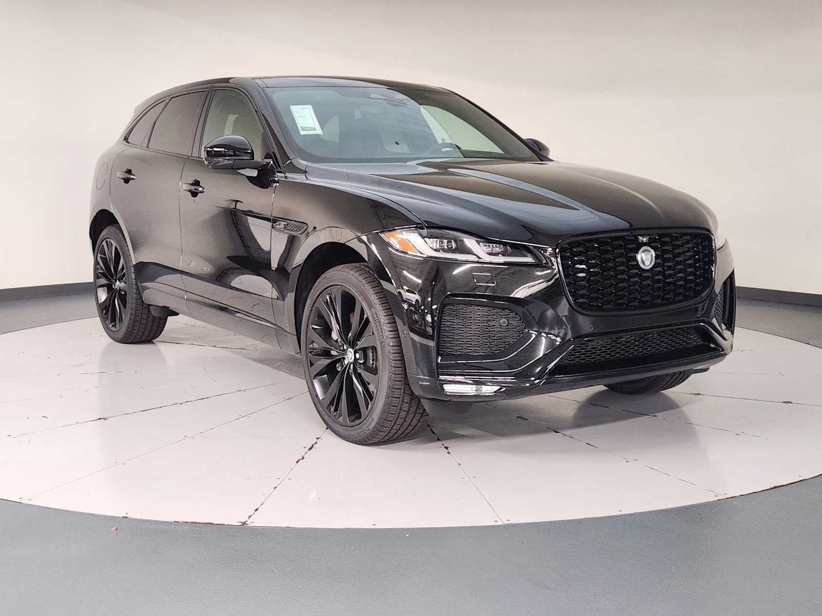 New 2026 Jaguar F-PACE R-Dynamic S AWD/4WD image 7
