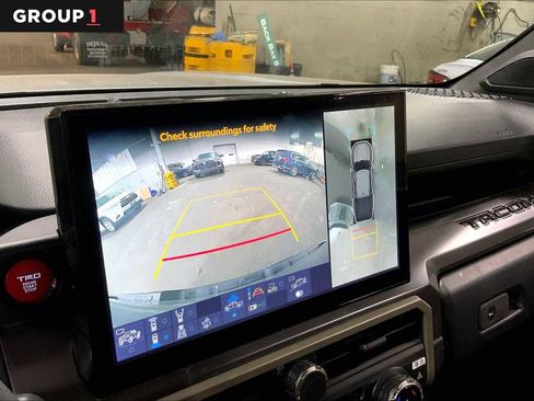 Certified 2024 Toyota Tacoma TRD Off-Road w/ TRD Off Road Premium Package AWD/4WD image 27