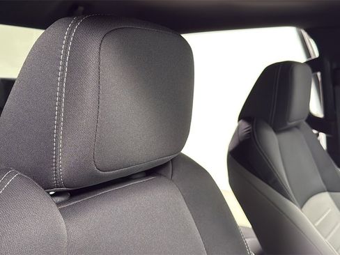 Certified 2025 Toyota Tacoma TRD Off-Road image 19