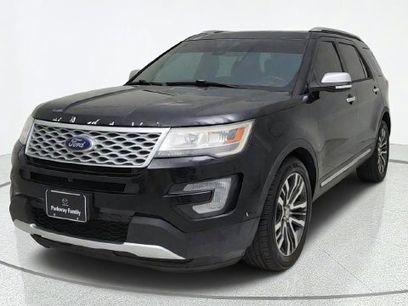 Used 2017 Ford Explorer Platinum