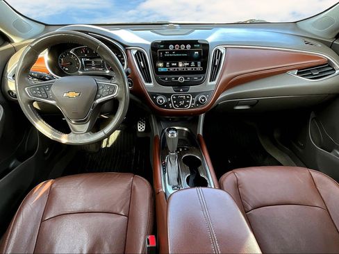 Used 2016 Chevrolet Malibu Premier w/ Driver Confidence Package II image 7